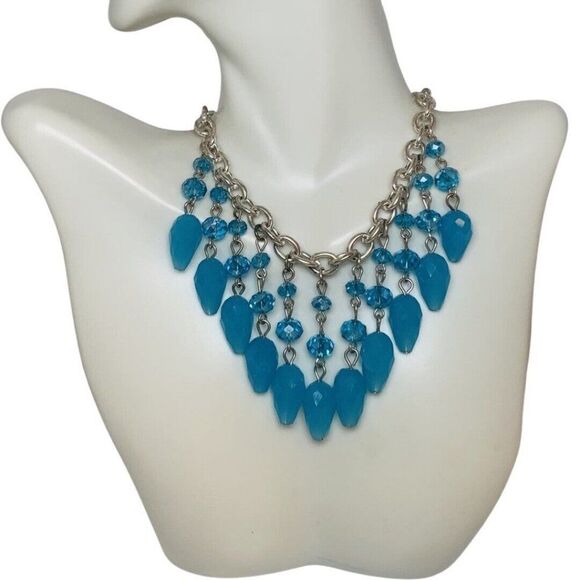 Ice Blue Teardrop Faceted Sparkly Rhinestone Silver Tone Vintage Necklace 18” - Picture 1 of 11